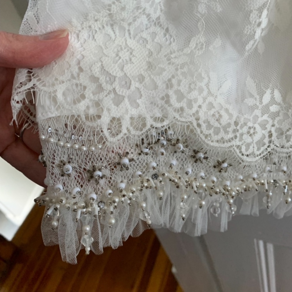 LAST CALL! MAKE OFFER!
Exquisite Alice + Olivia White Lace Dress, Size S - Picture 5 of 10